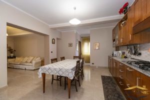 VILLA BIFAMILIARE NICHELINO CENTRO