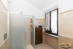 VILLA BIFAMILIARE NICHELINO CENTRO