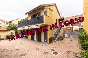 VILLA BIFAMILIARE NICHELINO CENTRO