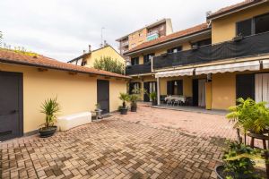 VILLA BIFAMILIARE NICHELINO CENTRO