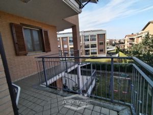 APPARTAMENTO BILIVELLO CON BOX AUTO INCLUSO NEL PREZZO