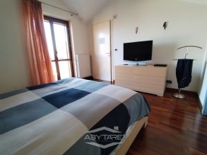 APPARTAMENTO BILIVELLO CON BOX AUTO INCLUSO NEL PREZZO