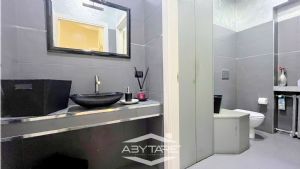 CENTRO ESTETICO AVVIATO IN VENDITA – POSIZIONE STR...