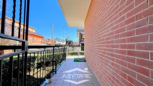 Appartamento quadrilocale con terrazzino