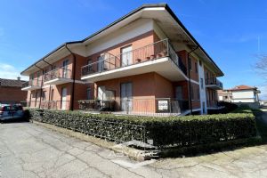 Appartamento quadrilocale con terrazzino