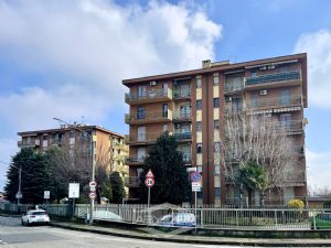 4 locali vendita Via Santa Maria 47 Moncalieri