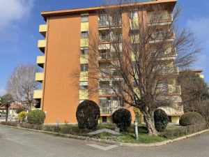4 locali vendita Via Santa Maria 47 Moncalieri