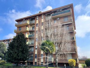 4 locali vendita Via Santa Maria 47 Moncalieri