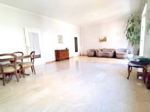 APPARTAMENTO DI 170 MQ CON DOPPI INGRESSI !