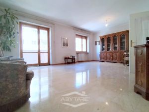 APPARTAMENTO DI 170 MQ CON DOPPI INGRESSI !
