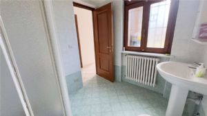 FRAZIONE VALENZANI -CASA INDIPENDENTE CON GIARDINO