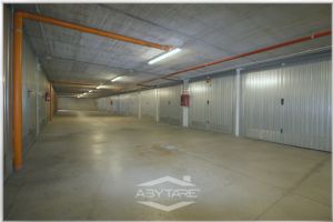Box auto vendita Torino Piazza Guala