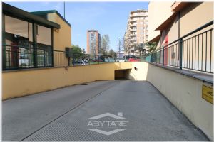 Box auto vendita Torino Piazza Guala