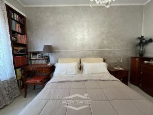 Trilocale ristrutturato piano alto Nichelino centro