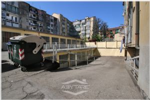 Magazzino Vendita Torino Via C.Riccio 21