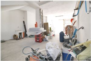 Magazzino Vendita Torino Via C.Riccio 21