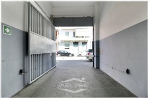 Magazzino Vendita Torino Via C.Riccio 21