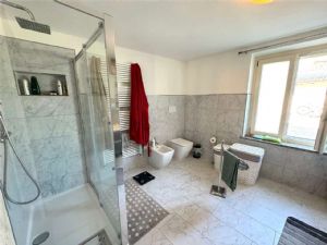 VALGERA – CASA INDIPENDENTE SU DUE LATI, CLASSE A4