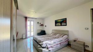 Casa semindipendente