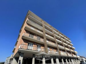 Trilocale di ampia metratura zona Superga