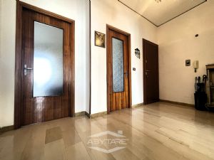 Trilocale di ampia metratura zona Superga