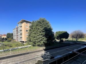 Trilocale di ampia metratura zona Superga