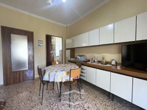 Trilocale di ampia metratura zona Superga