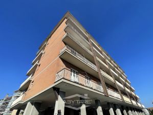 Trilocale di ampia metratura zona Superga