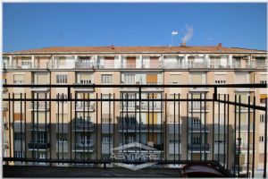 Bilocale ultimo piano panoramico centro Nichelino