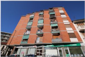 4 Locali centro Nichelino Via Torino