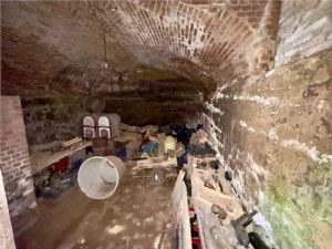 Cascina Indipendente con Terreno a Valmaggiore