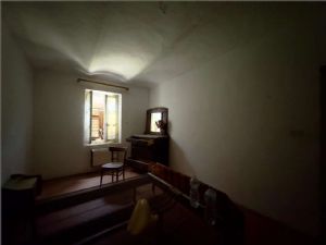Cascina Indipendente con Terreno a Valmaggiore