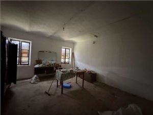 Cascina Indipendente con Terreno a Valmaggiore