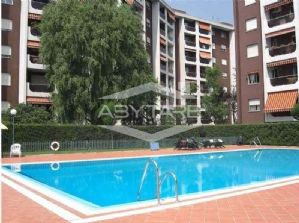 FORNACI QUADRILOCALE IN COMPLESSO CON PISCINA
