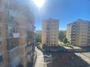 AMPIO 2 LOCALI COMPLETAMENTE RISTRUTTURATO