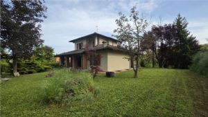 VARIGLIE VILLA PANORAMICA CON AMPIO GIARDINO
