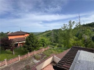 VARIGLIE VILLA PANORAMICA CON AMPIO GIARDINO