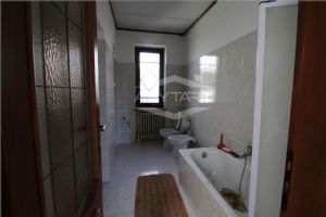 BEINASCO PORZIONE DI BIFAMILIARE AL PIANO TERRENO