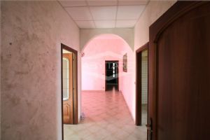 BEINASCO PORZIONE DI BIFAMILIARE AL PIANO TERRENO