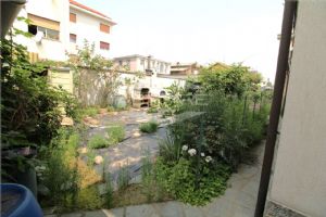 BEINASCO PORZIONE DI BIFAMILIARE AL PIANO TERRENO
