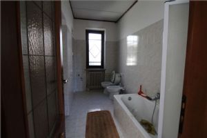 BEINASCO PORZIONE DI BIFAMILIARE AL PIANO TERRENO