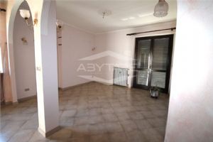 BEINASCO APPARTAMENTO AL PRIMO PIANO CON TERRAZZO