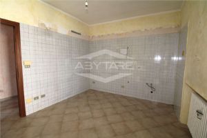 BEINASCO APPARTAMENTO AL PRIMO PIANO CON TERRAZZO