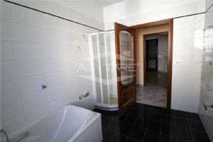 BEINASCO APPARTAMENTO AL PRIMO PIANO CON TERRAZZO
