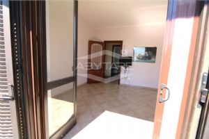 BEINASCO APPARTAMENTO AL PRIMO PIANO CON TERRAZZO