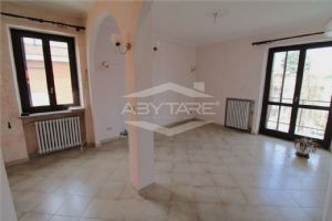 BEINASCO APPARTAMENTO AL PRIMO PIANO CON TERRAZZO