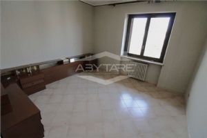 BEINASCO APPARTAMENTO AL PRIMO PIANO CON TERRAZZO