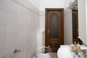 3 locali via Pinelli  - Libero subito!