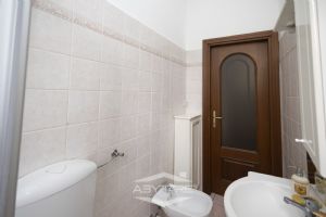 3 locali via Pinelli  - Libero subito!