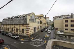3 locali via Pinelli  - Libero subito!